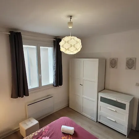 Bel De 50m2 Au Calme * Nîmes
